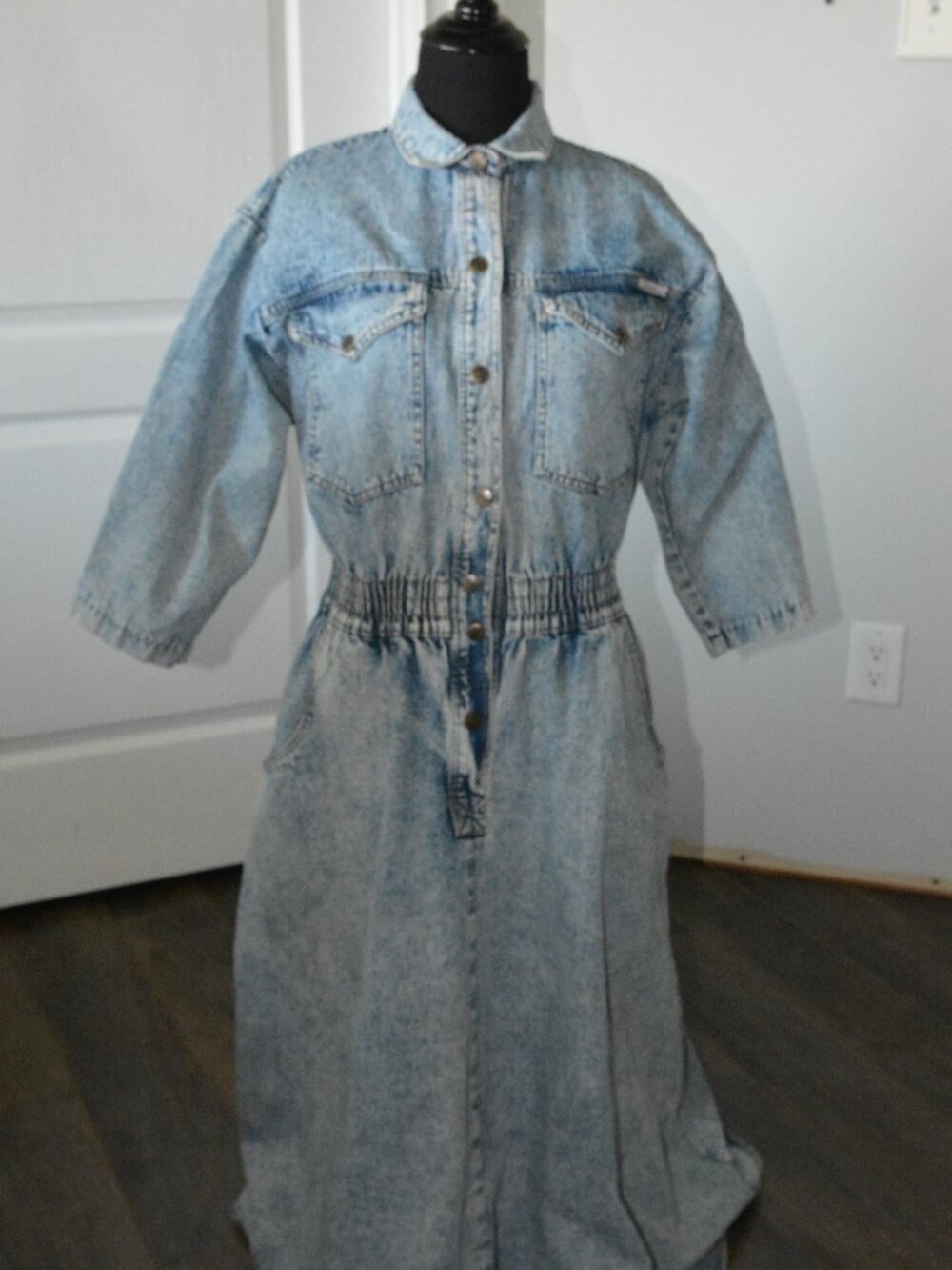 Vintage Dreams Blue Acid Wash Denim Dress size Medium
